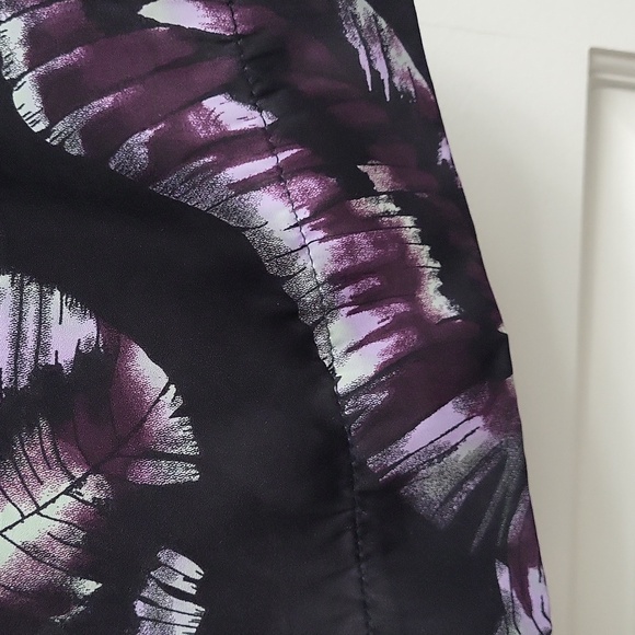 Shimera Black and Purple feather Patterned Pajama pants. Size M - Picture 4 of 7